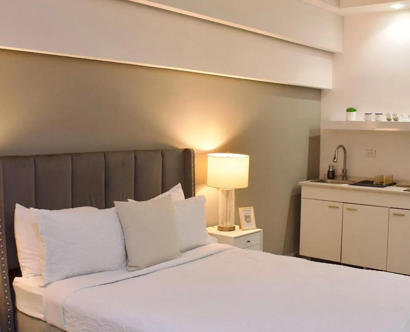 Couple'S Getaway Studio Hotel San Juan Vendégház